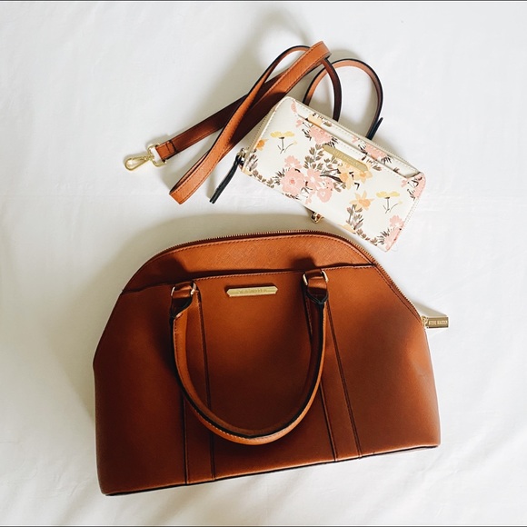 Steve Madden Handbags - Steve Madden Bag & Wallet Set